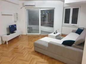 New & Modern Skopje Apartment, Skopje